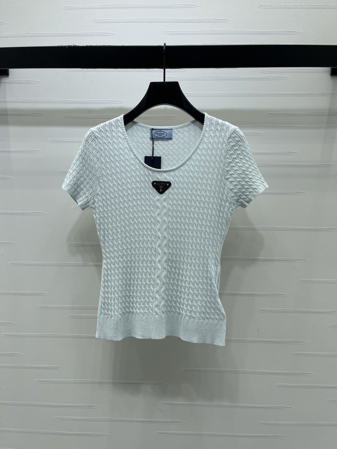 Women's short sleeves